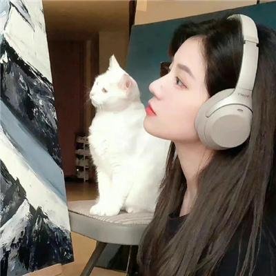 公园里的女孩